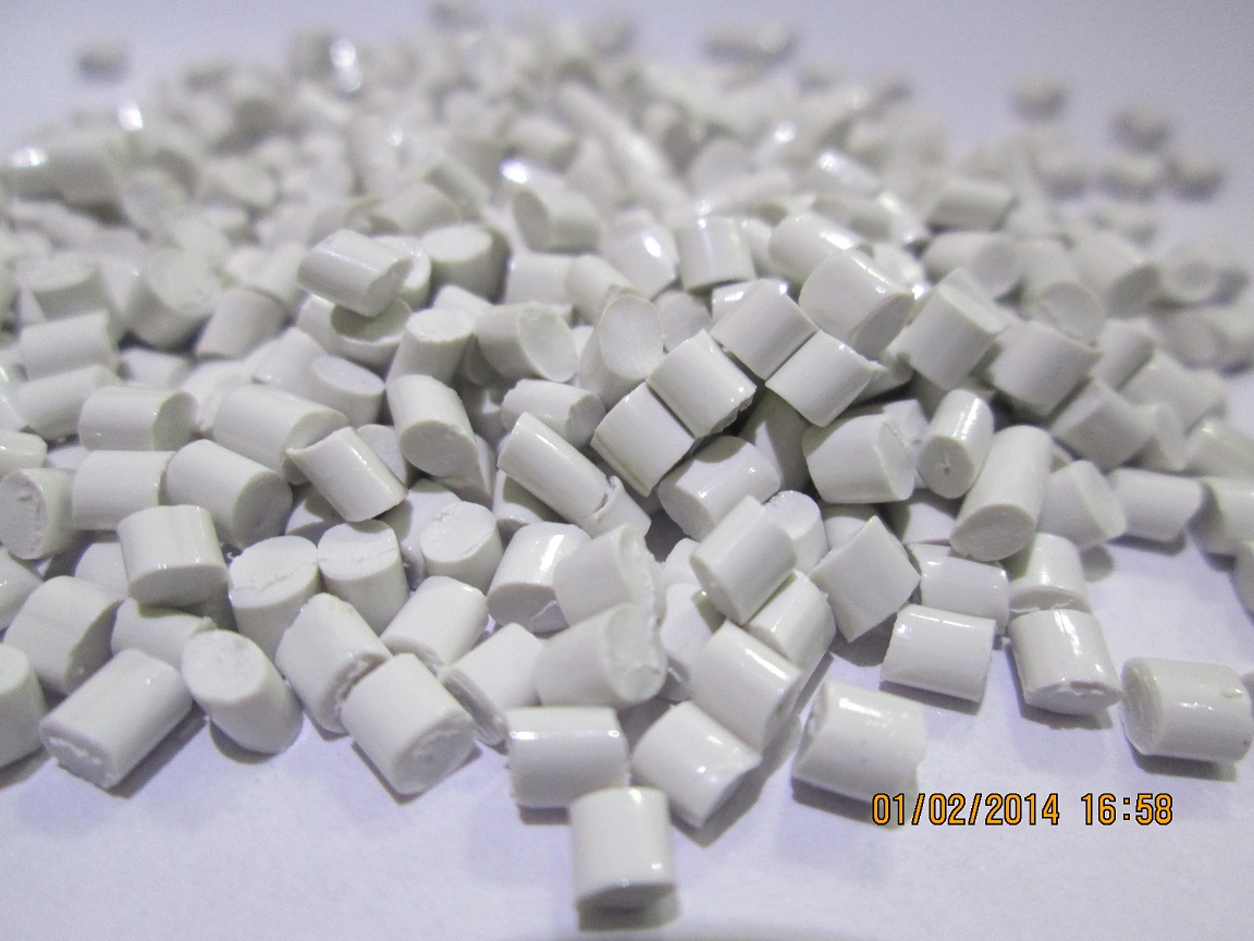 ABS_White_ GRANULES (8)